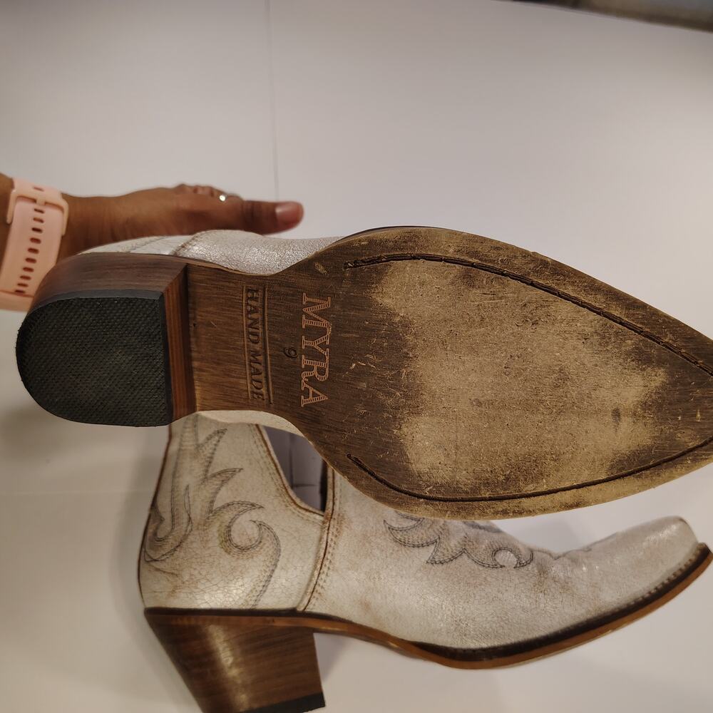 Myra Yipple Western Leather Booties size 9, crackle leather - Picture 12 of 16